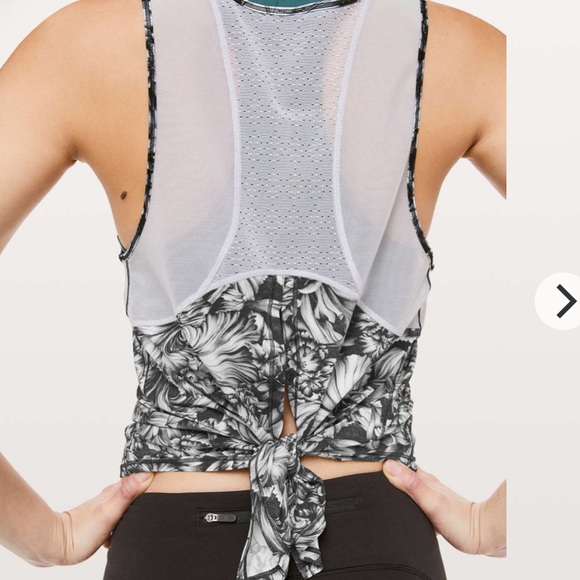 Lululemon tie back sculpt tank - Picture 3 of 8